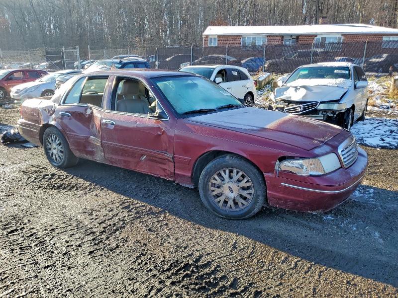 Photo 4 from auction – 2004 FORD CROWN VICT with VIN 2FAFP74W04X124084