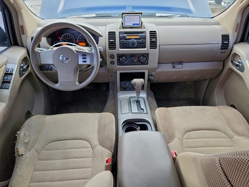 Photo 8 from auction – 2010 NISSAN PATHFINDER with VIN 5N1AR1NB5AC611471