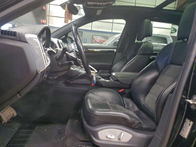 Photo 7 from auction – 2016 PORSCHE CAYENNE GT with VIN WP1AD2A20GLA76040