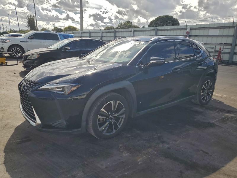 Photo 1 from auction – 2020 LEXUS UX 200 with VIN JTHX3JBH7L2022258