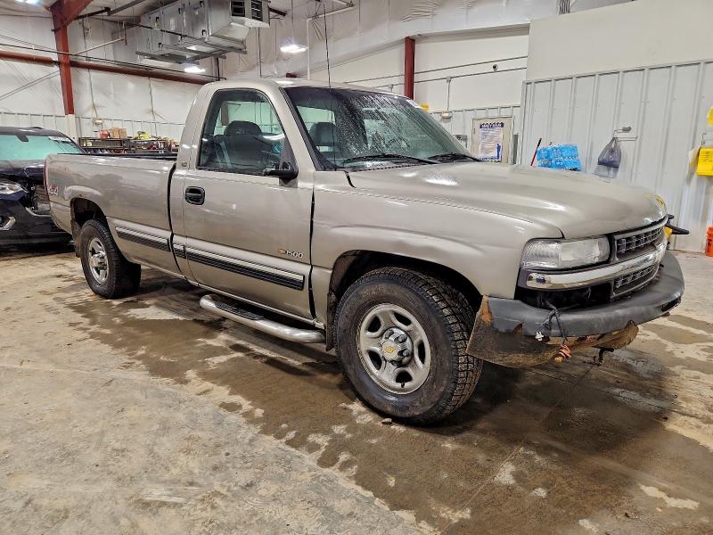 Photo 4 from auction – 2000 CHEVROLET SILVERADO with VIN 1GCEK14V5YE417706