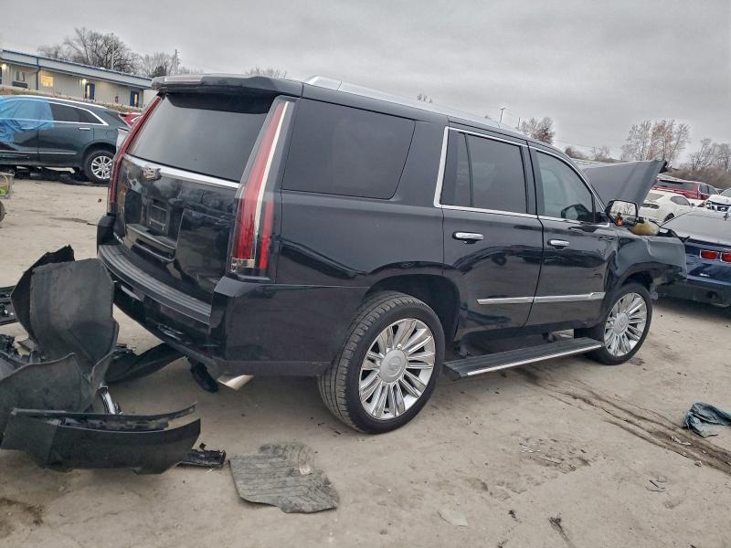Photo 3 from auction – 2017 CADILLAC ESCALADE P with VIN 1GYS4DKJ2HR321985