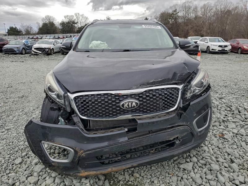 Photo 5 from auction – 2018 KIA SORENTO LX with VIN 5XYPG4A32JG402270