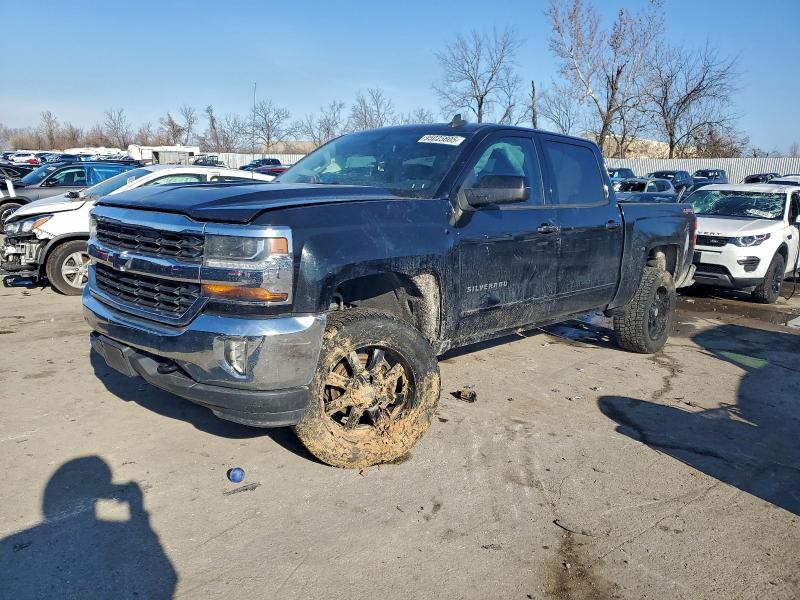 CHEVROLET SILVERADO 2016 with VIN 3GCUKREC4GG102636 - Photo from auction