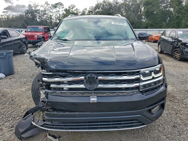 Photo 5 from auction – 2018 VOLKSWAGEN ATLAS SEL with VIN 1V2ER2CA3JC514418