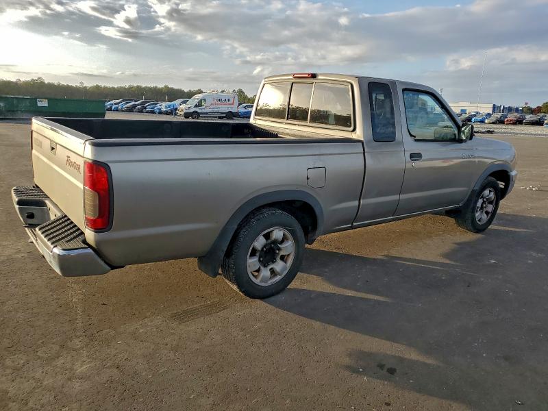 Photo 3 from auction – 2000 NISSAN FRONTIER K with VIN 1N6DD26S3YC313206