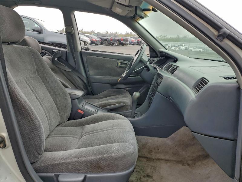 Photo 7 from auction – 2000 TOYOTA CAMRY CE with VIN 4T1BG22K9YU635538