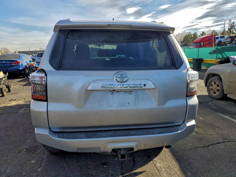 Photo 6 from auction – 2016 TOYOTA 4RUNNER SR with VIN JTEBU5JR7G5300571