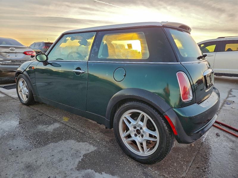 Photo 2 from auction – 2006 MINI COOPER with VIN WMWRC33566TK72645