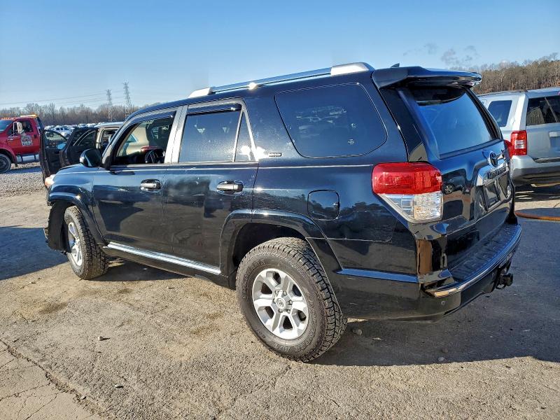 Photo 2 from auction – 2012 TOYOTA 4RUNNER SR with VIN JTEZU5JR1C5033775
