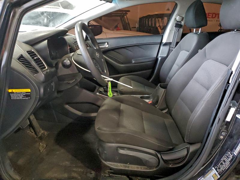 Photo 7 from auction – 2017 KIA FORTE LX with VIN 3KPFK4A78HE042040