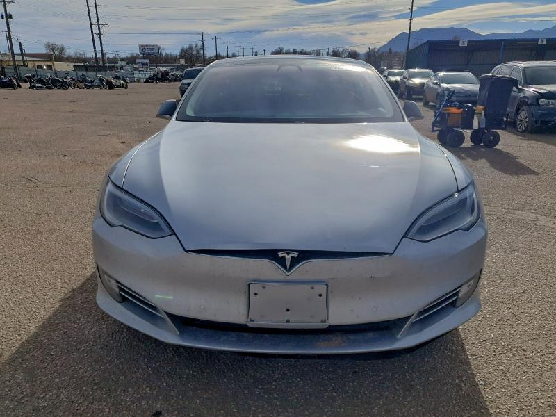 Photo 5 from auction – 2018 TESLA MODEL S with VIN 5YJSA1E27JF281402