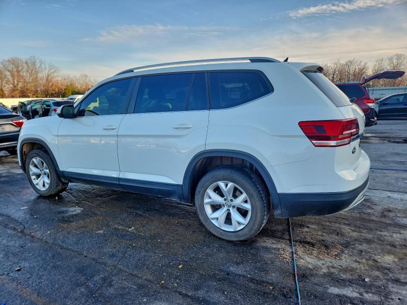 Photo 2 from auction – 2018 VOLKSWAGEN ATLAS SE with VIN 1V2CR2CA3JC571306