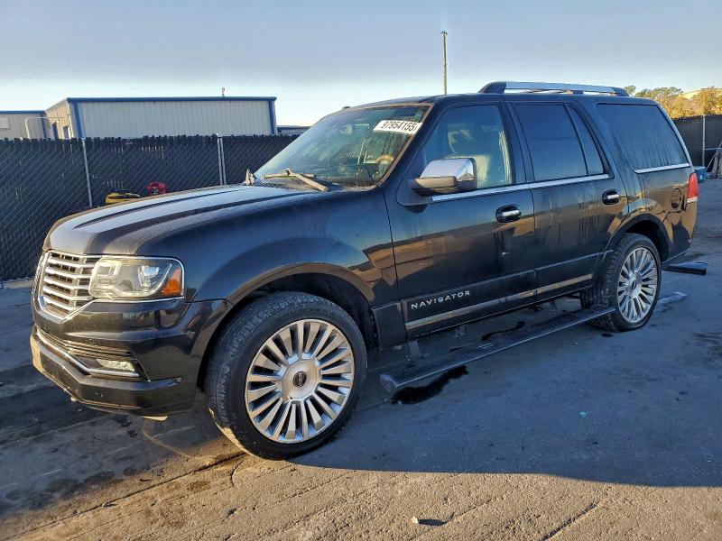 LINCOLN NAVIGATOR 2015 with VIN 5LMJJ2JTXFEJ06319 - Photo from auction