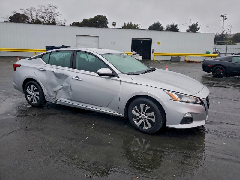 Photo 4 from auction – 2021 NISSAN ALTIMA S with VIN 1N4BL4BV0MN398129