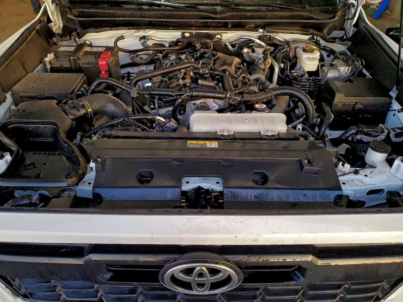 Photo 11 from auction – 2025 TOYOTA TACOMA DOU with VIN 3TMLB5JN9SM095396