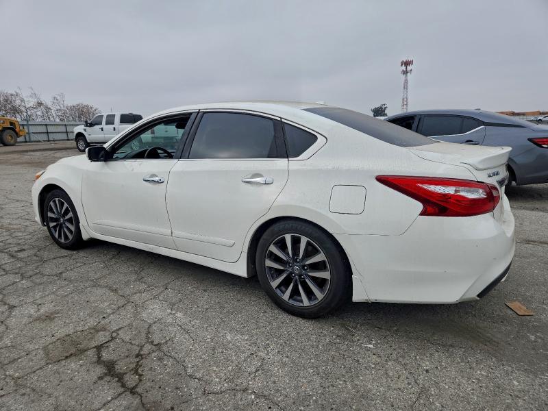 Photo 2 from auction – 2017 NISSAN ALTIMA with VIN 1N4AL3AP1HC225259