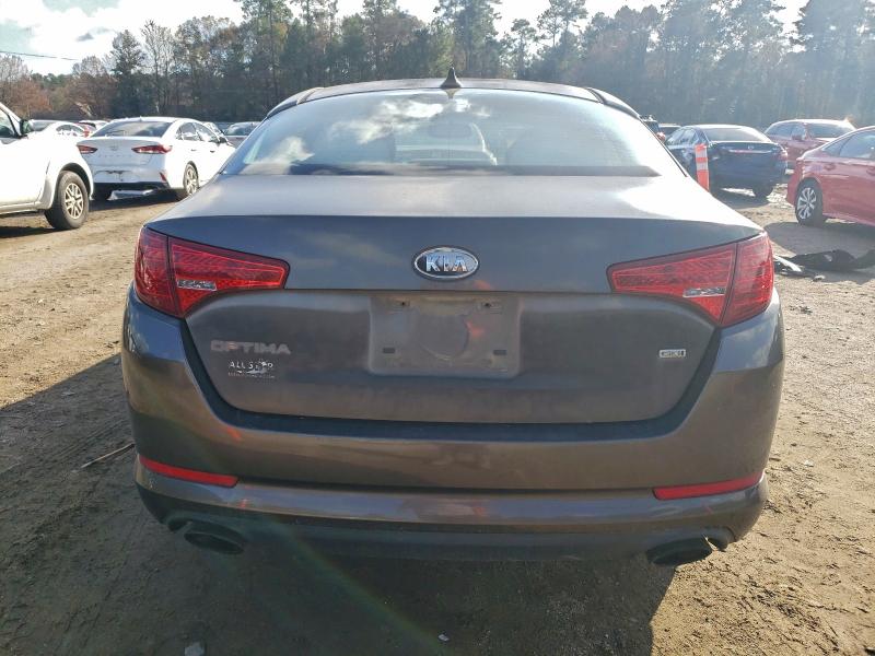 Photo 6 from auction – 2011 KIA OPTIMA LX with VIN KNAGM4A78B5065199
