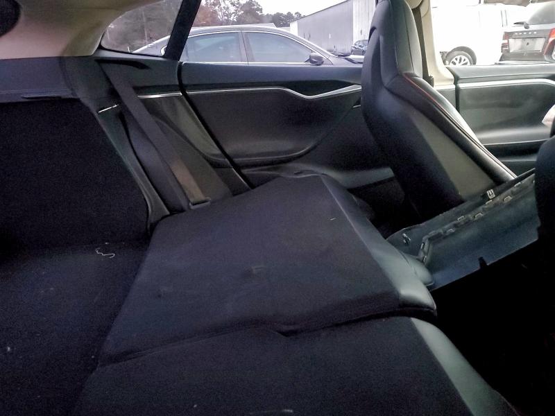Photo 10 from auction – 2013 TESLA MODEL S with VIN 5YJSA1CP6DFP18311