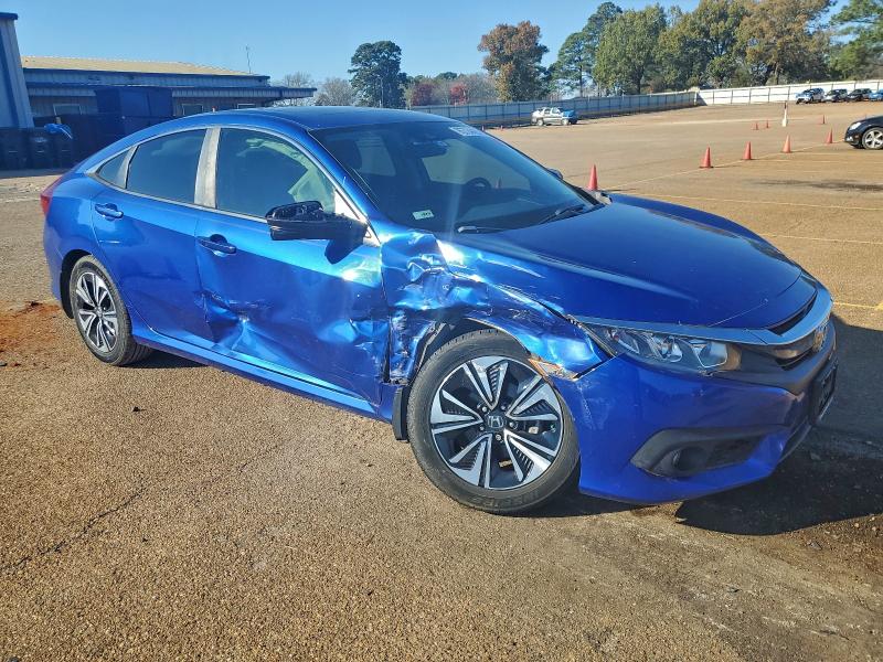 Photo 4 from auction – 2018 HONDA CIVIC EX with VIN JHMFC1F4XJX006705