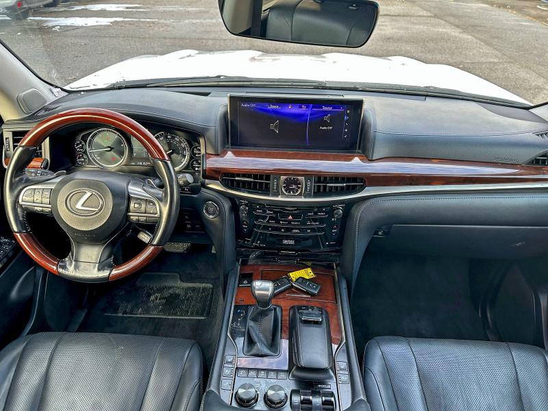 Photo 9 from auction – 2017 LEXUS LX 570 with VIN JTJHY7AXXH4233353