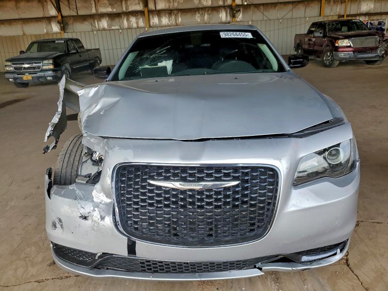 Photo 5 from auction – 2023 CHRYSLER 300 with VIN 2C3CCAAG6KH729080