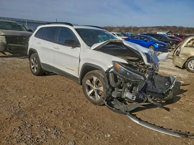 Photo 4 from auction – 2022 JEEP CHEROKEE with VIN 1C4PJMDX5ND542947