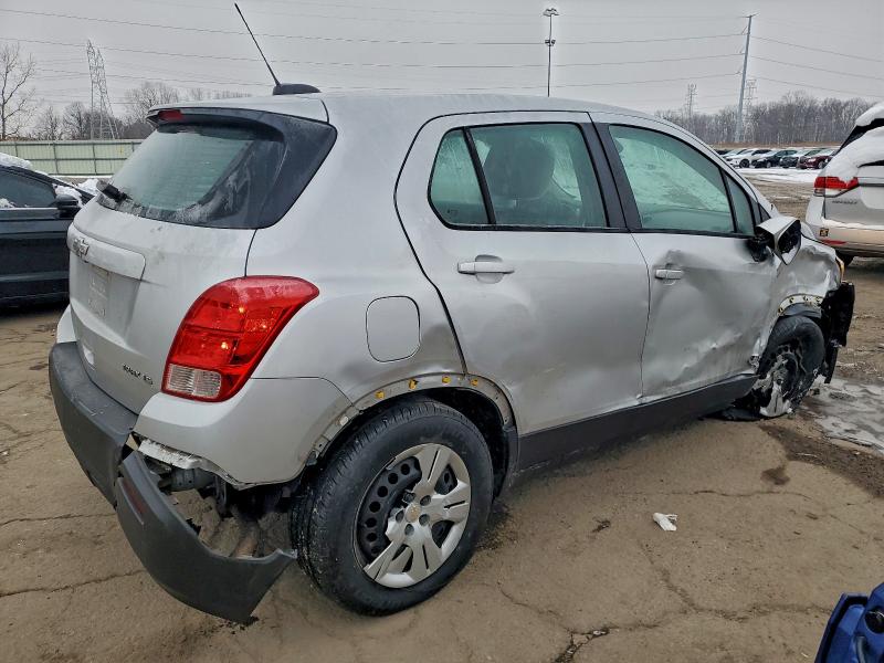 Photo 3 from auction – 2016 CHEVROLET TRAX with VIN KL7CJKSB5GB760618