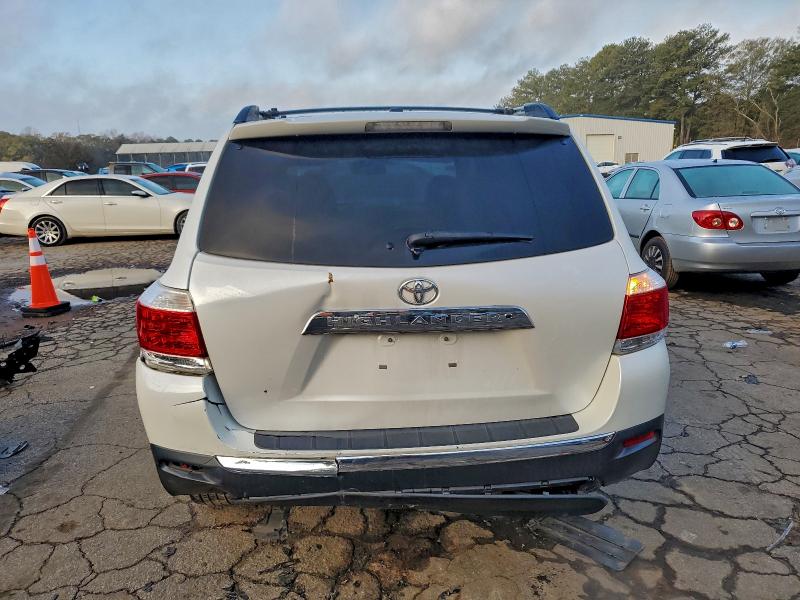 Photo 6 from auction – 2012 TOYOTA HIGHLANDER with VIN 5TDYK3EH5CS082807