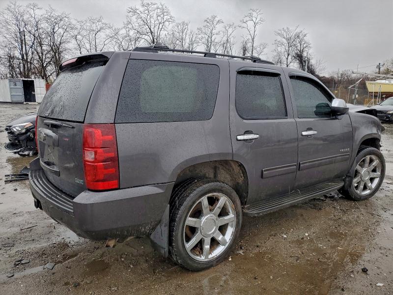 Photo 3 from auction – 2011 CHEVROLET TAHOE with VIN 1GNSKAE07BR199085