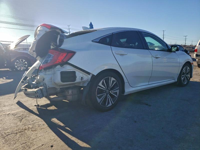 Photo 3 from auction – 2018 HONDA CIVIC EX with VIN JHMFC1F32JX039012