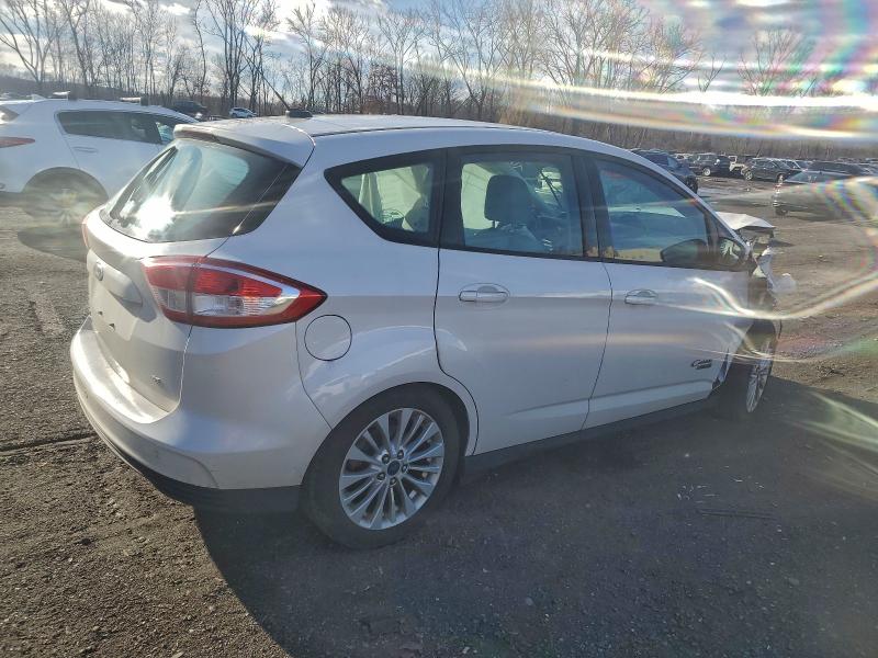 Photo 3 from auction – 2017 FORD C-MAX SE with VIN 1FADP5EU9HL115041
