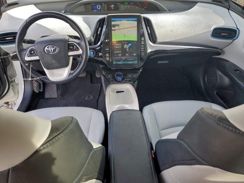 Photo 8 from auction – 2018 TOYOTA PRIUS with VIN JTDKARFU1J3065668