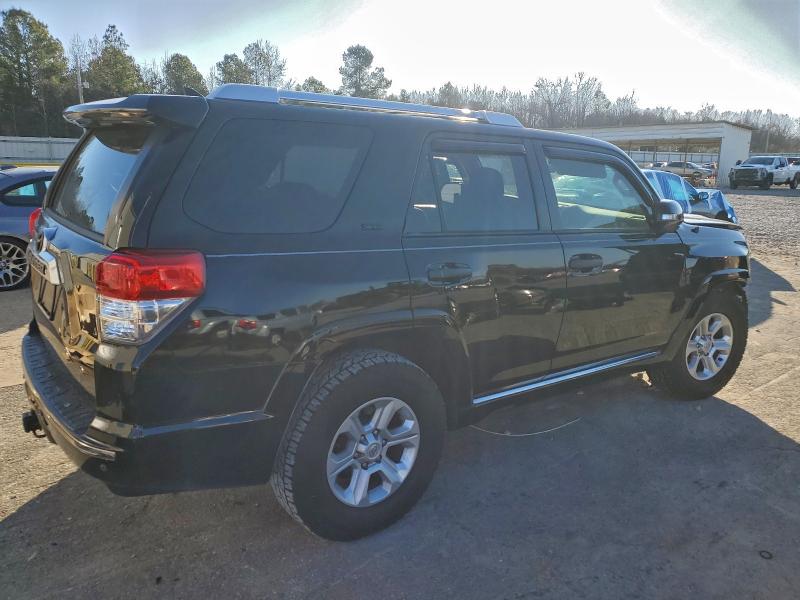 Photo 3 from auction – 2012 TOYOTA 4RUNNER SR with VIN JTEZU5JR1C5033775