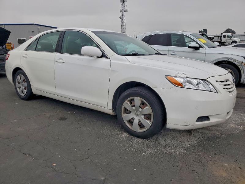 Photo 4 from auction – 2007 TOYOTA CAMRY with VIN 4T1BE46K17U657012