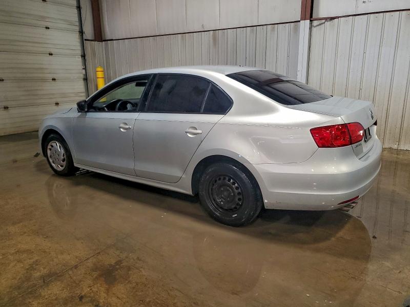 Photo 2 from auction – 2012 VOLKSWAGEN JETTA BASE with VIN 3VW2K7AJ0CM319996