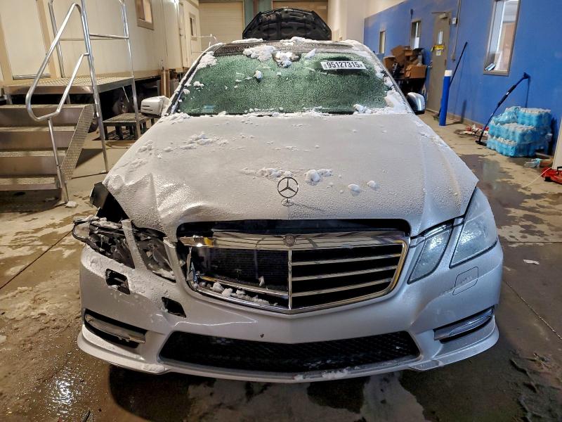Photo 5 from auction – 2012 MERCEDES-BENZ E 550 4MAT with VIN WDDHF9BB0CA538531