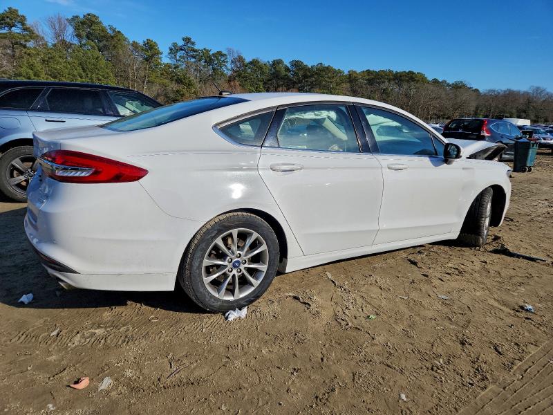 Photo 3 from auction – 2017 FORD FUSION SE with VIN 3FA6P0HD5HR346043