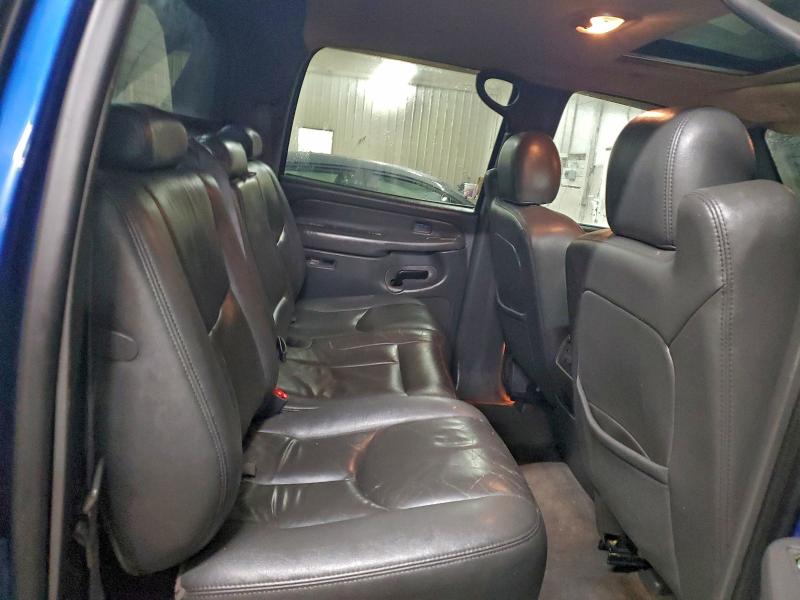 Photo 10 from auction – 2004 CHEVROLET AVALANCHE with VIN 3GNEK12T24G110666