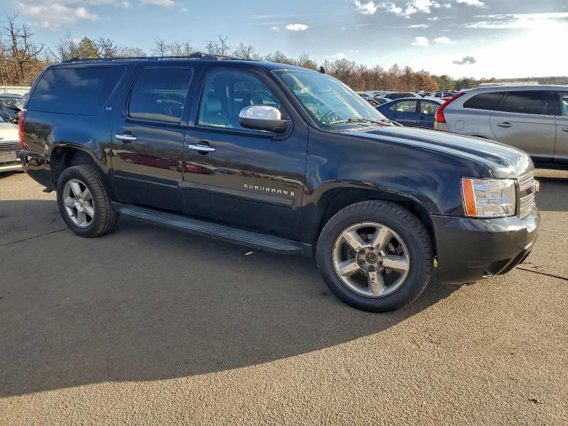 Photo 4 from auction – 2008 CHEVROLET SUBURBAN K with VIN 1GNFK16338R139307