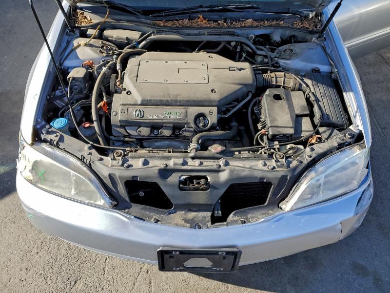 Photo 11 from auction – 2000 ACURA 3.2TL with VIN 19UUA5662YA055452