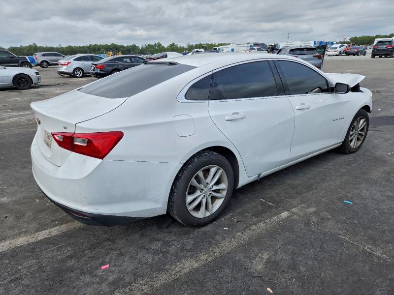 Photo 3 from auction – 2018 CHEVROLET MALIBU LT with VIN 1G1ZD5ST6JF158561