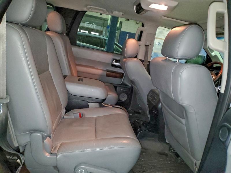 Photo 11 from auction – 2017 TOYOTA SEQUOIA PL with VIN 5TDDW5G10HS152963