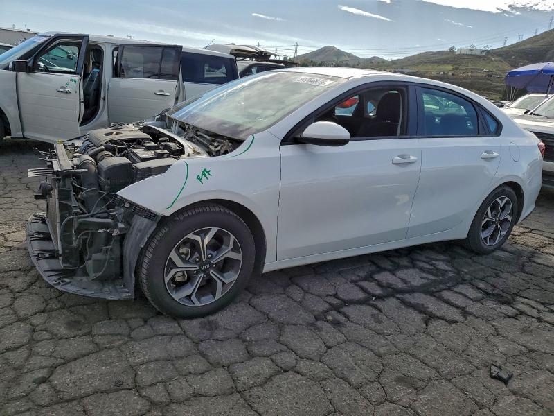 KIA FORTE FE 2020 with VIN 3KPF24AD2LE191316 - Photo from auction