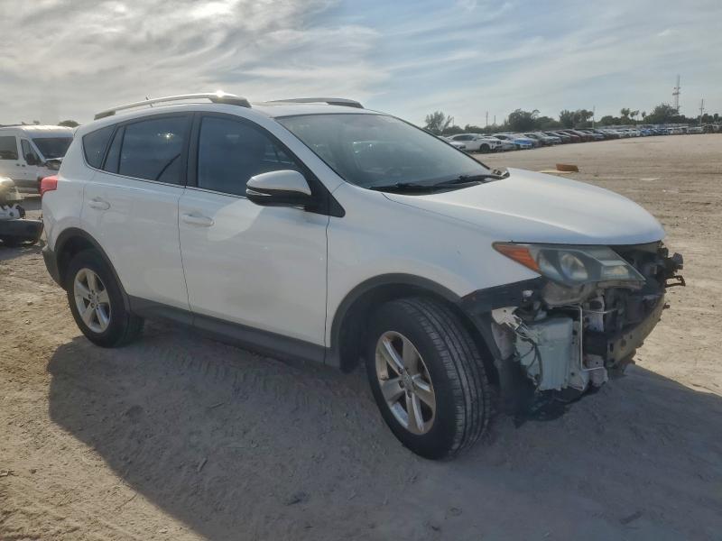 Photo 4 from auction – 2014 TOYOTA RAV4 XLE with VIN 2T3RFREVXEW209070