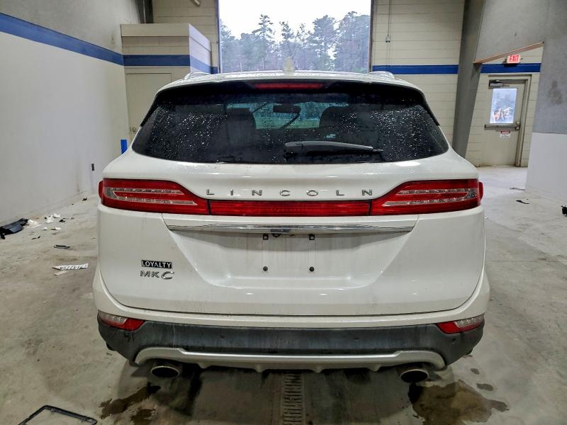 Photo 6 from auction – 2019 LINCOLN MKC RESERV with VIN 5LMCJ3D9XKUL26140
