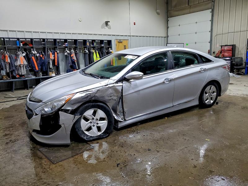 HYUNDAI SONATA HYB 2011 with VIN KMHEC4A47BA006005 - Photo from auction