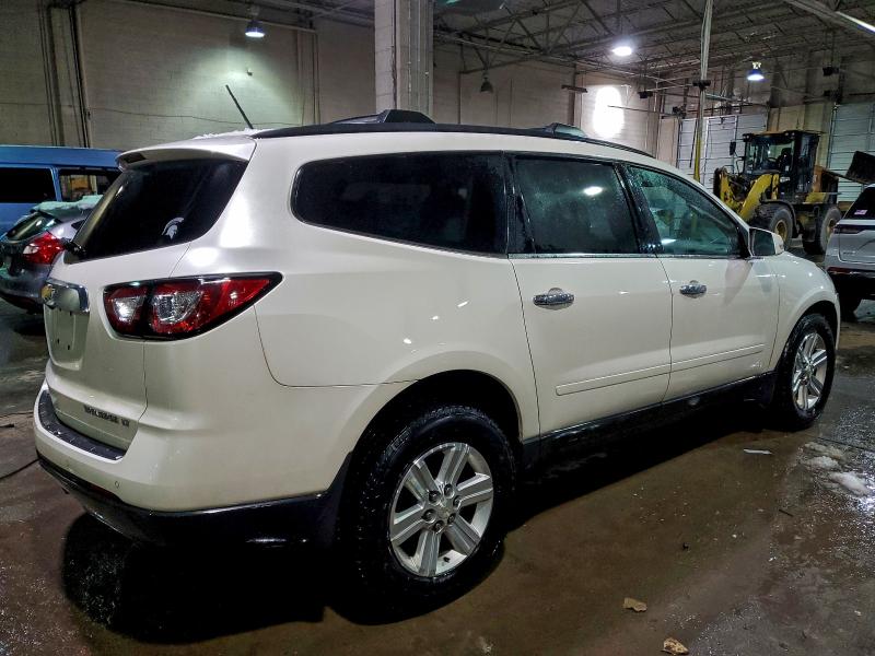 Photo 3 from auction – 2014 CHEVROLET TRAVERSE L with VIN 1GNKVHKD7EJ268013