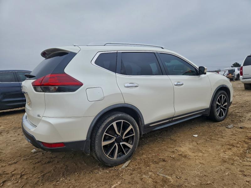 Photo 3 from auction – 2018 NISSAN ROGUE with VIN JN8AT2MT8JW467102