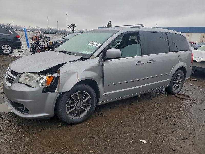 DODGE GRAND CARA 2017 with VIN 2C4RDGCGXHR761519 - Photo from auction